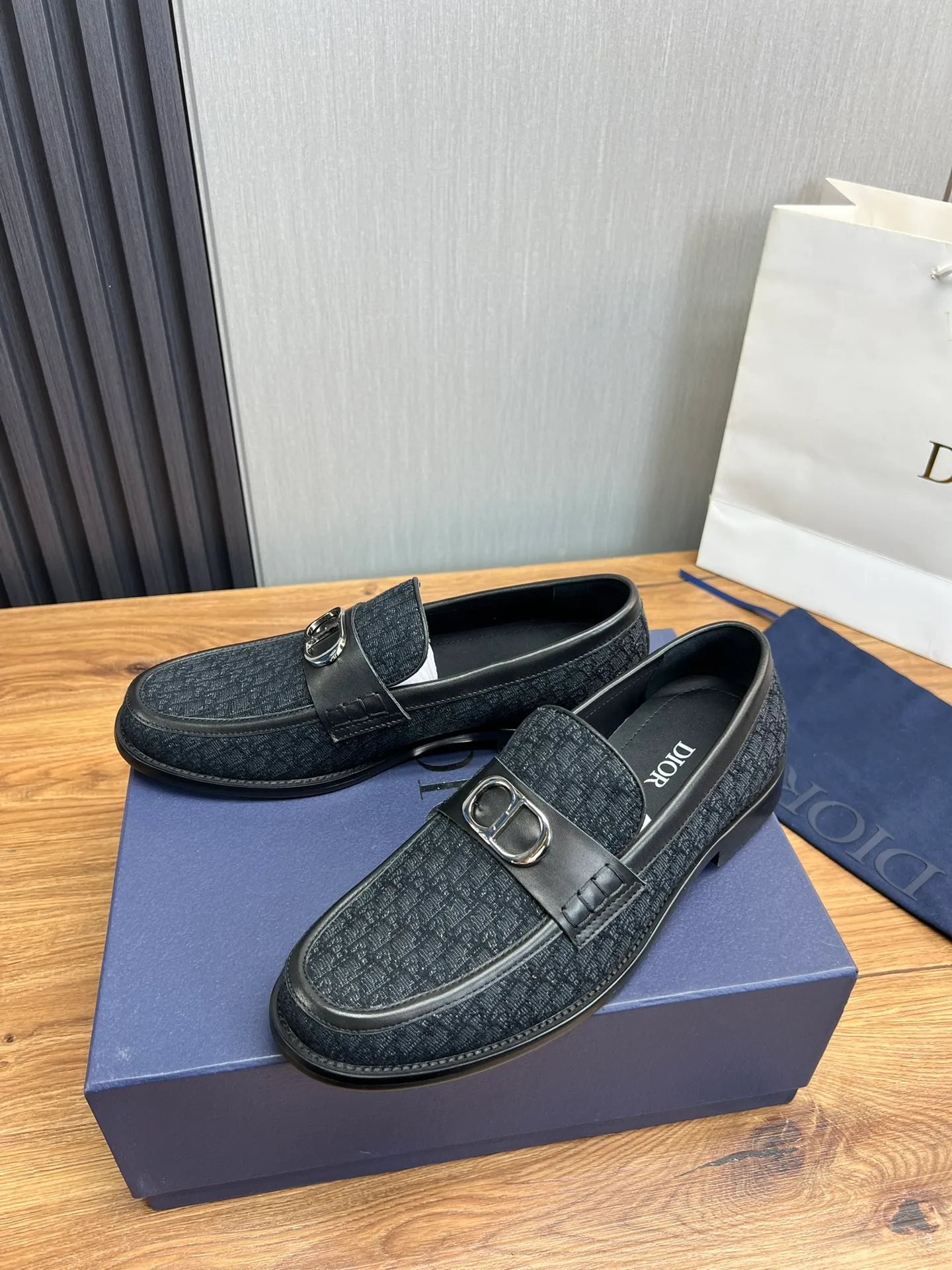 Men's men's shoes 💰580💰 Dior men's business casual leather shoes 👞all made of imported original brand leather, just to create a more comfortable wearing experience, upper: original cowhide ➕ imported sheepskin lining, original non-slip and wear-resistant rubber outsole ✔️36-45 (38.45 non-refundable)